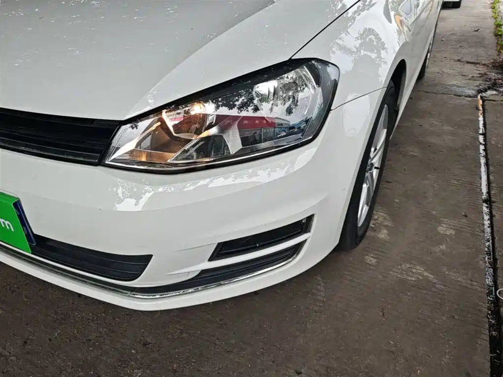 Volkswagen Golf 2015 1.4TSI Automatic Luxury фото 24