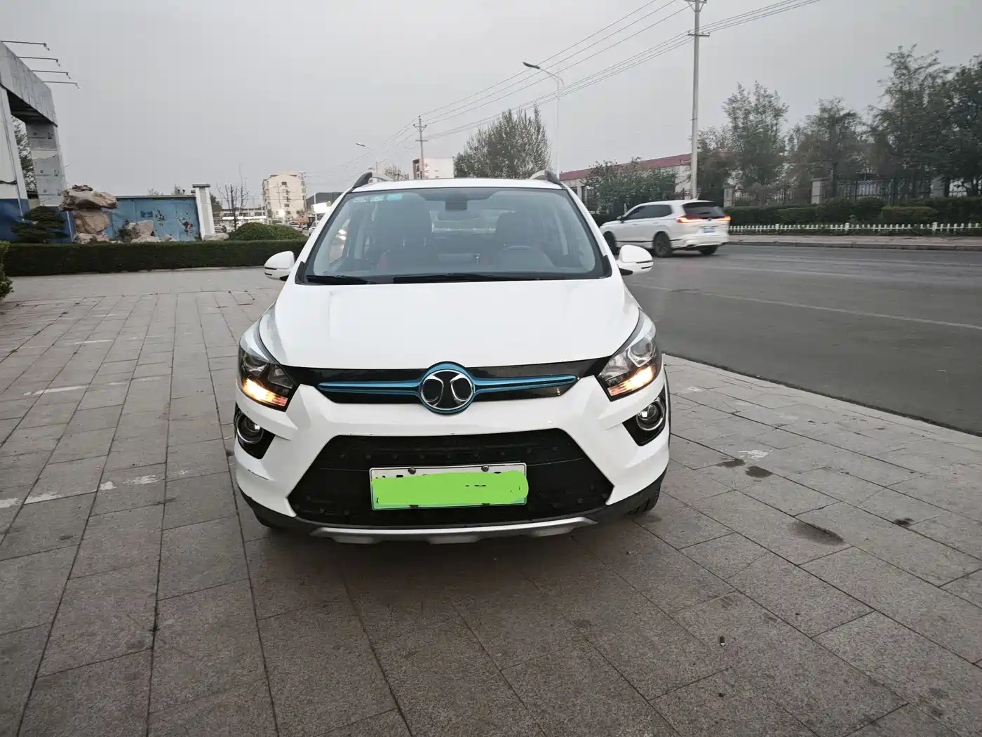BAIC NEW ENERGY EX