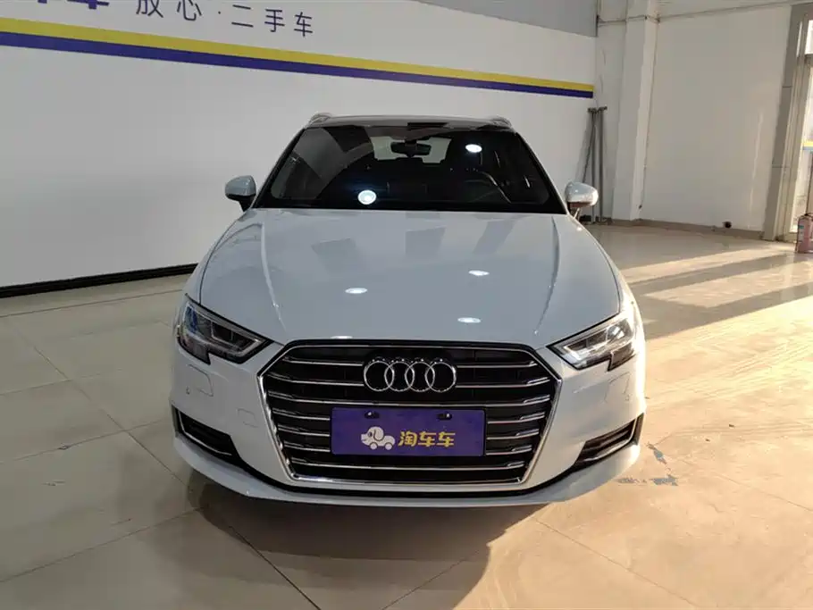 Audi A3 2018 30th Anniversary Sportback 35 TFSI Style фото 2