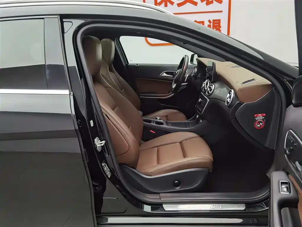 Mercedes-Benz GLA 2016 GLA 260 4MATIC Sport фото 23