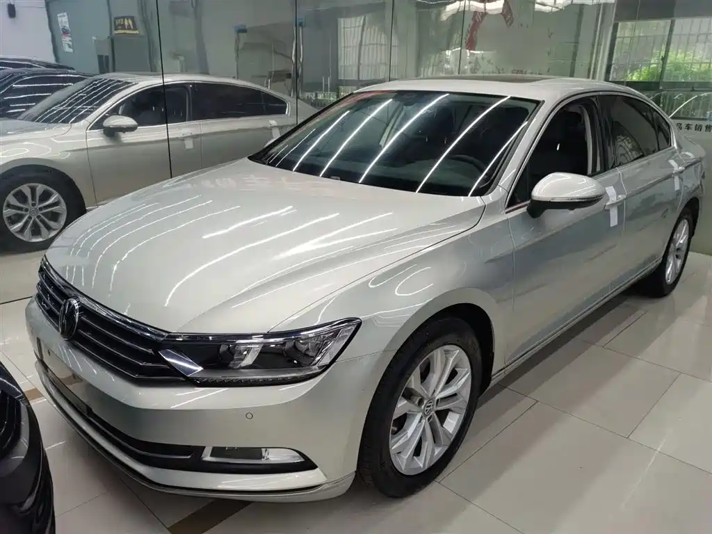 Volkswagen Magotan 2019 330TSI DSG Luxury China V фото 2