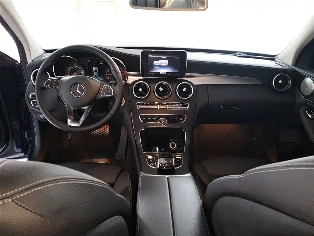 Mercedes-Benz C-Class 2018 C 200 L Sport Edition фото 10