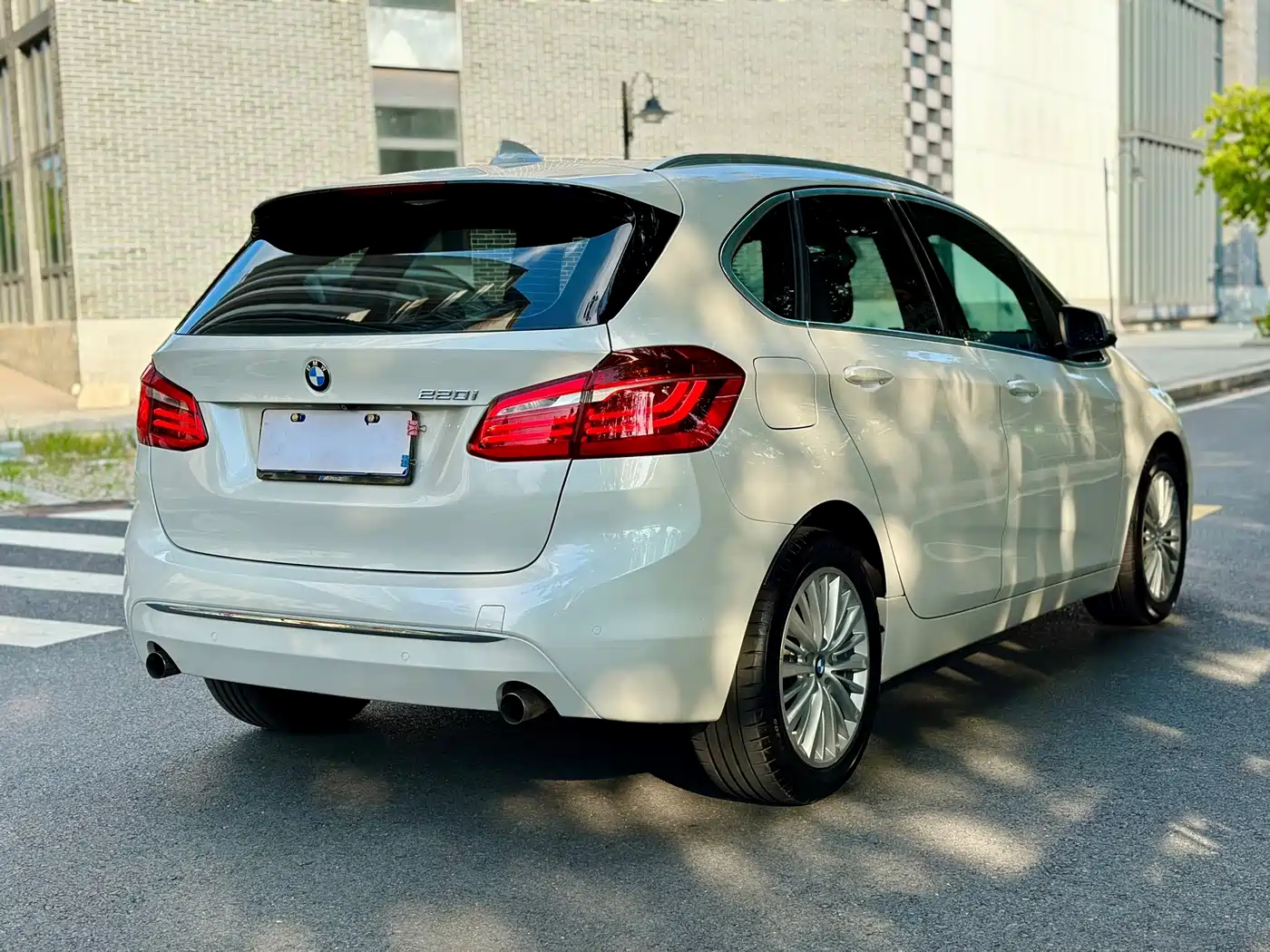 BMW 2 Series Tourer (Import) 2015 2014 220i Luxury Design Package