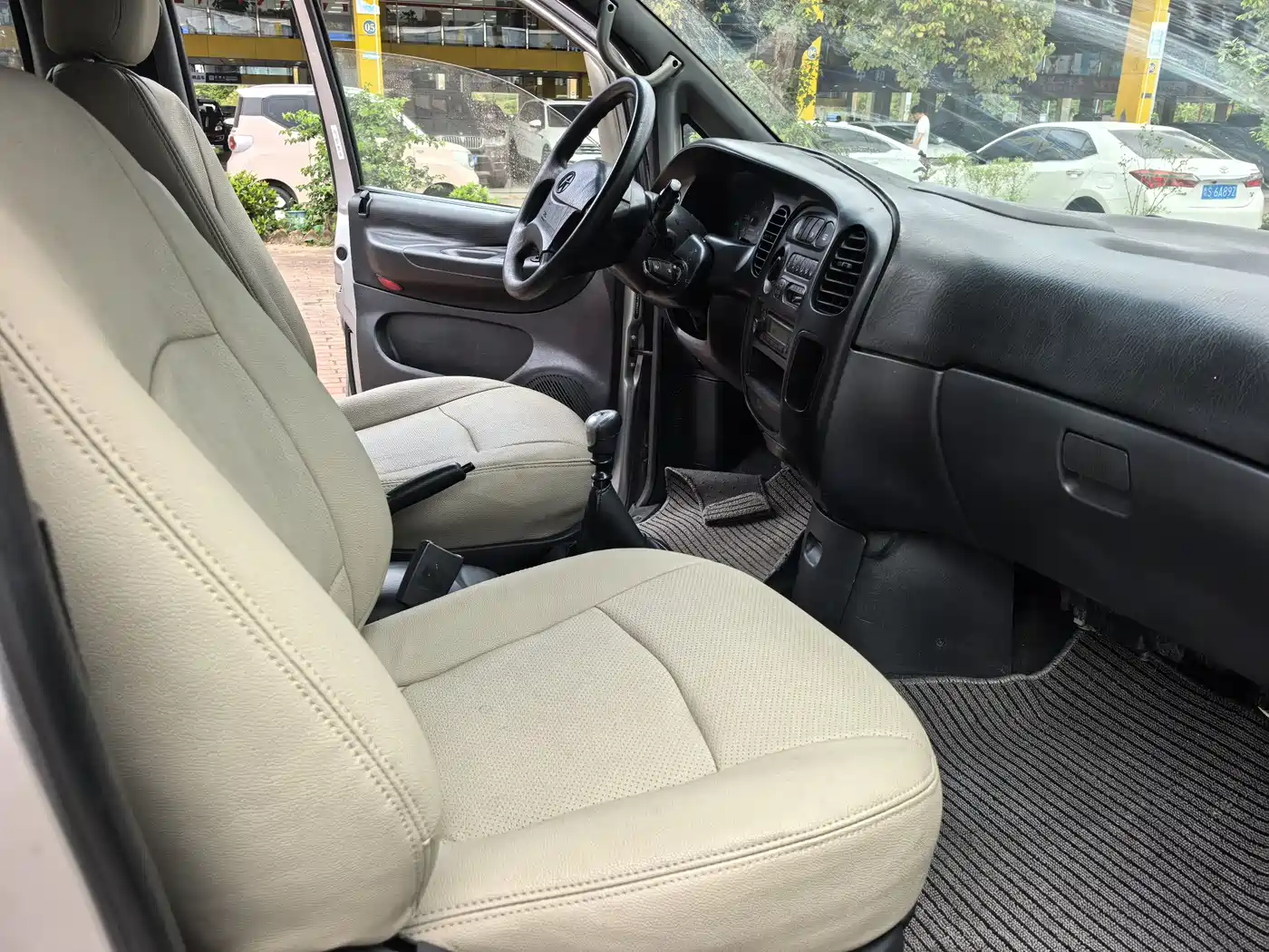 JAC Motors Refine 2015 2015 1.9T Shuttle Long Wheelbase Comfort HFC4DB1-2C