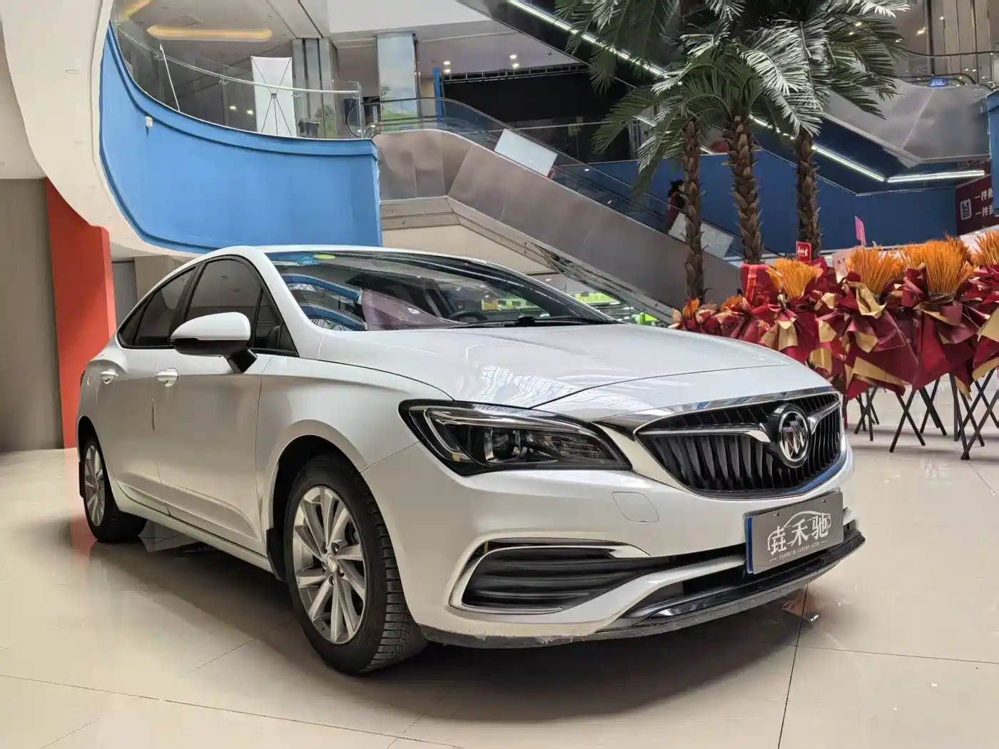 Buick Verano 2017 Sedan 15S Automatic Progressive фото 3