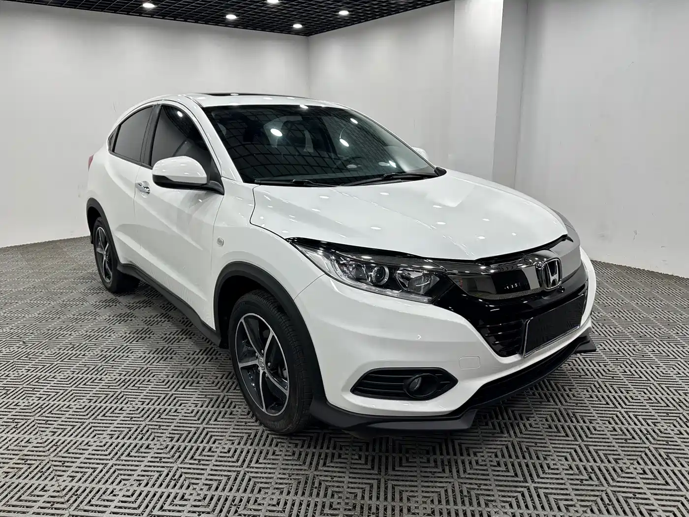 Honda Vezel 2020 1.5L CVT Pioneer