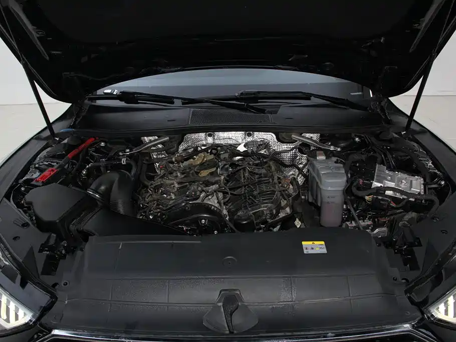 Audi A7L 2024 45TFSI S-line Dream Edition Crystal Package фото 13