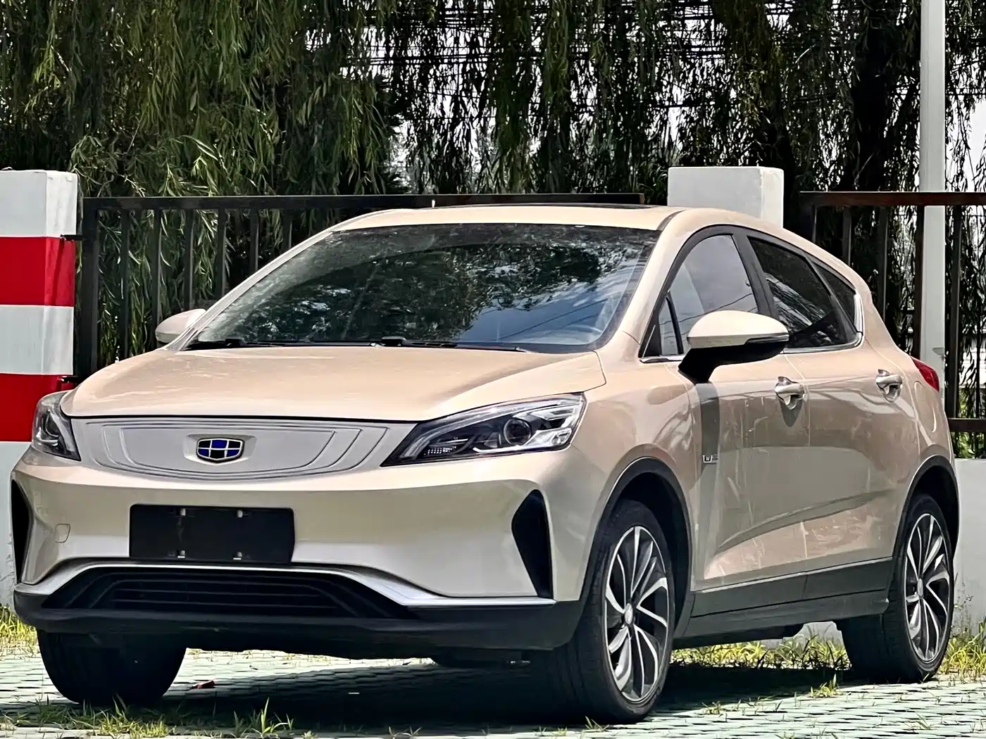 Geely Emgrand GSe 2018 2018 Premium Style