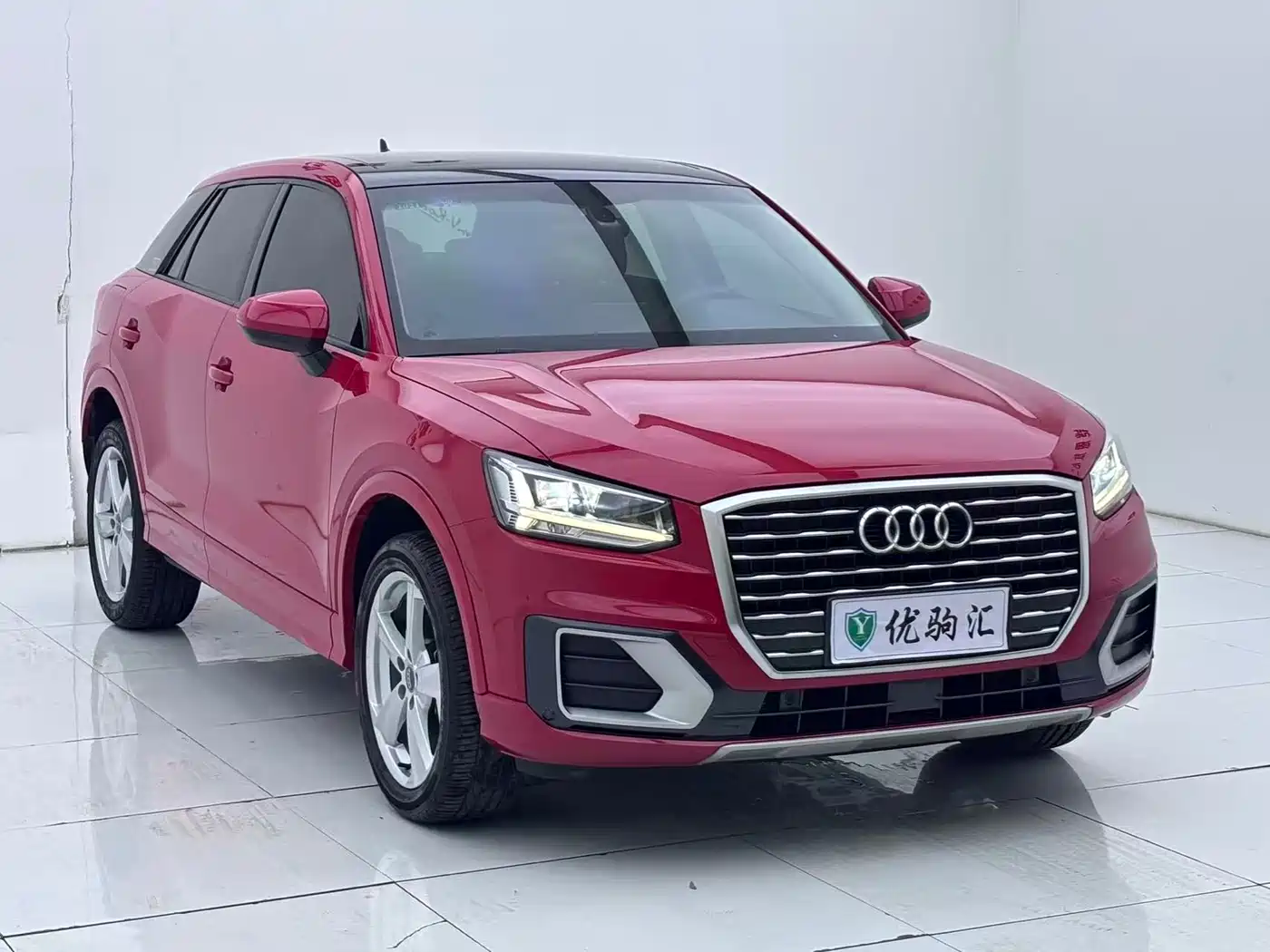 Audi Q2L 2020 35 TFSI Fashion Elegance Model фото 2