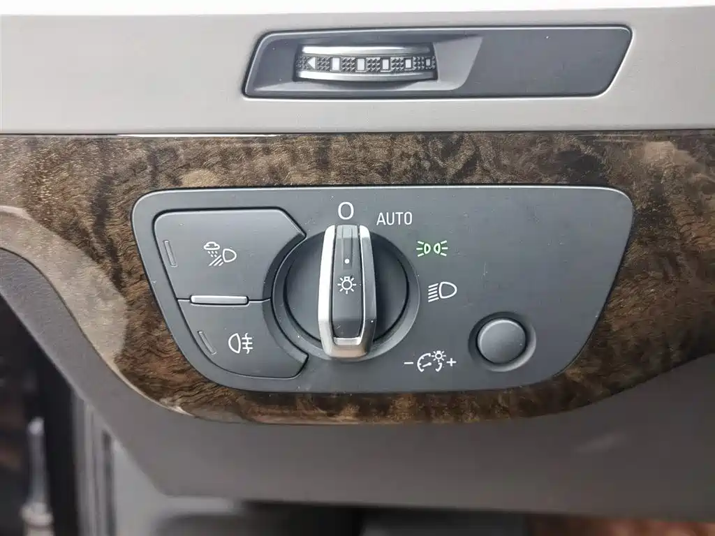 Audi Q7 2019 55 TFSI S line Sport фото 21
