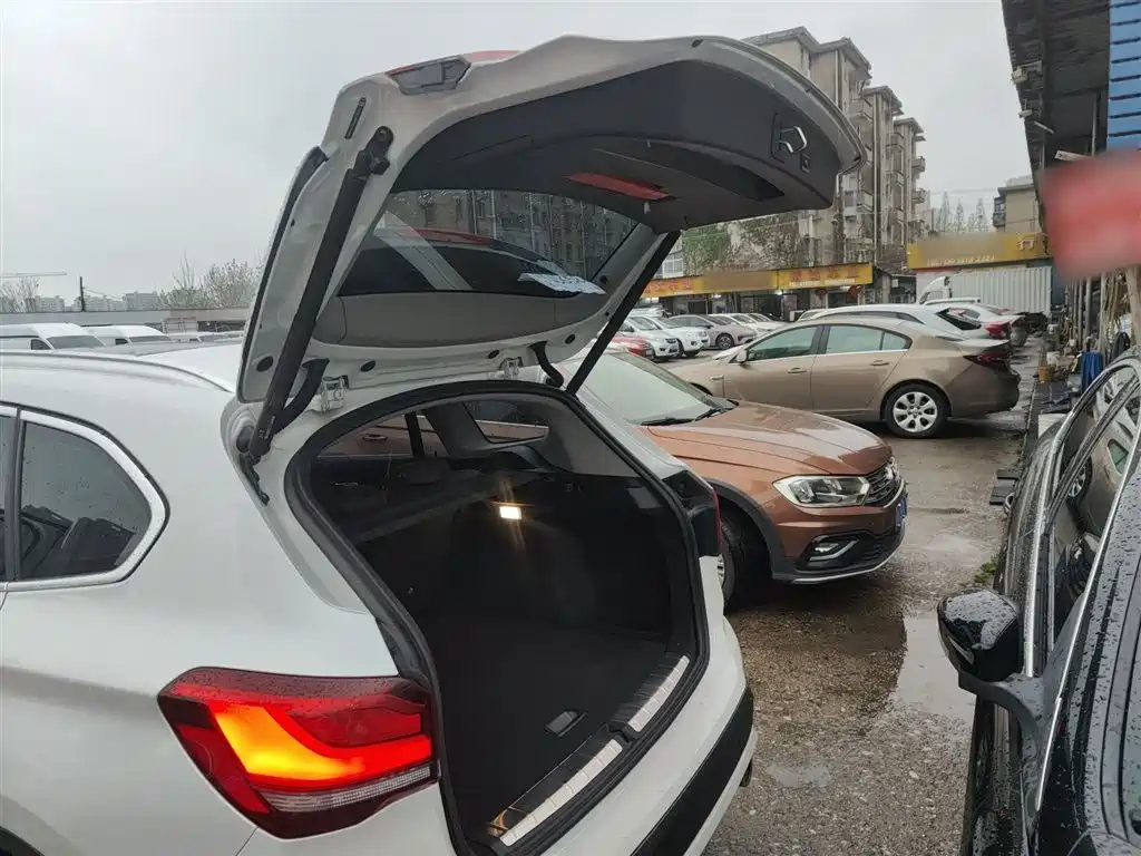 BMW X1 2021 Facelift sDrive20Li Fashion фото 15
