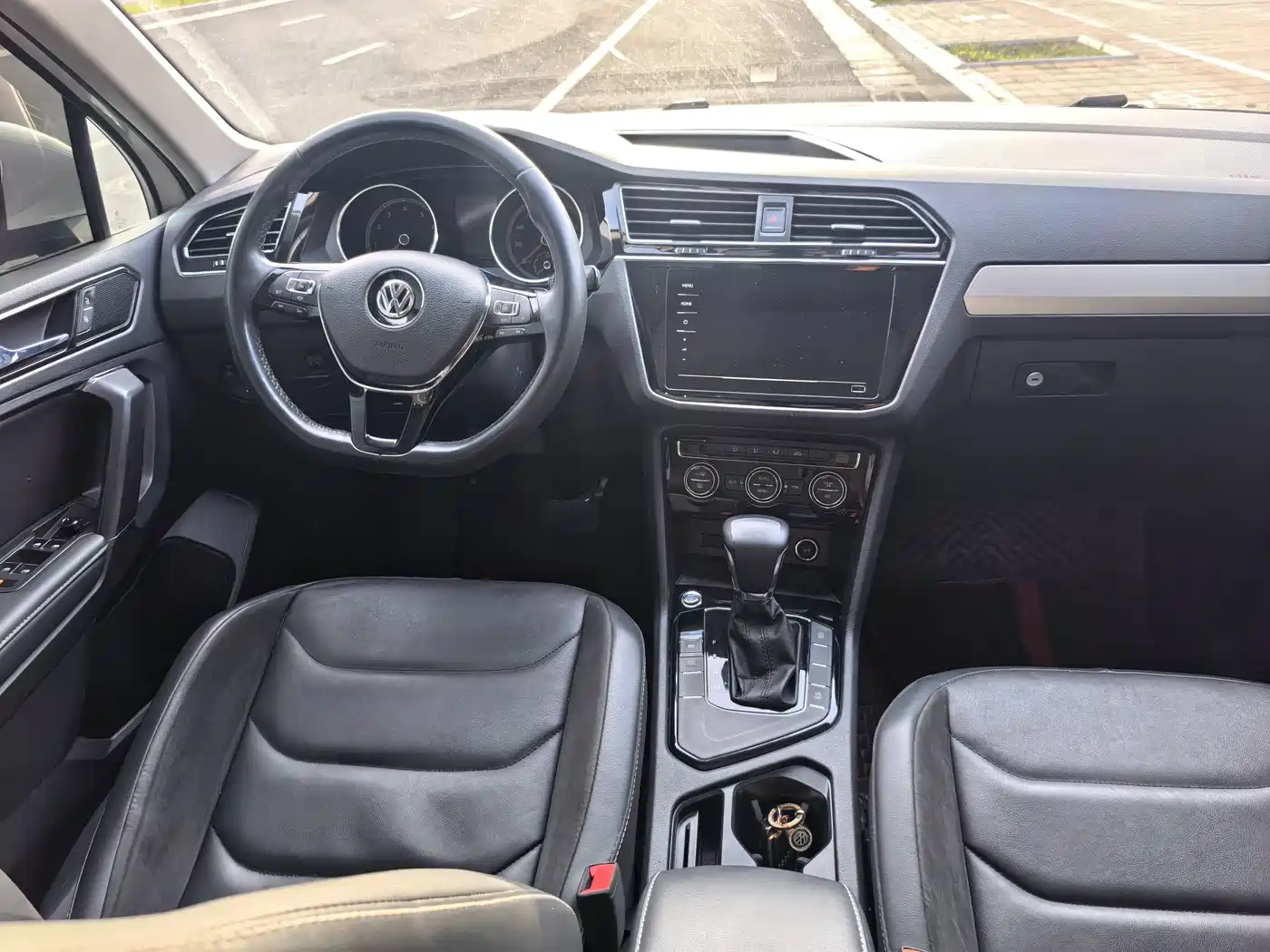 Volkswagen Tiguan L 2019 Facelift 330TSI Auto 2WD Panorama Comfort China VI фото 20