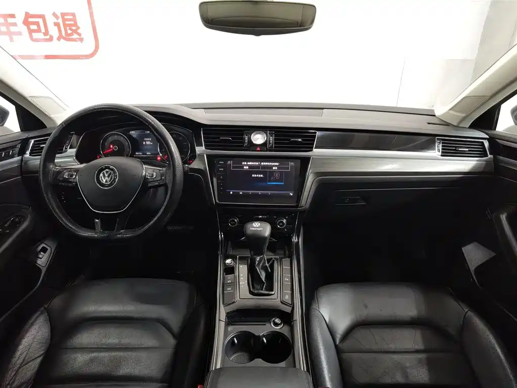 Volkswagen Phideon 2018 Facelift 380TSI FWD Business фото 5