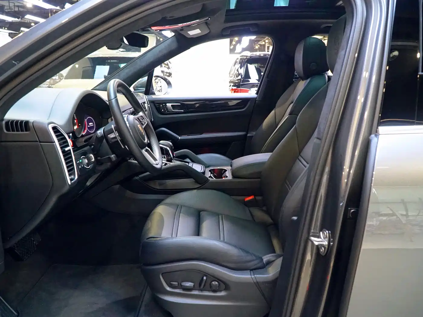Porsche Cayenne 2019 Cayenne 3.0T фото 8