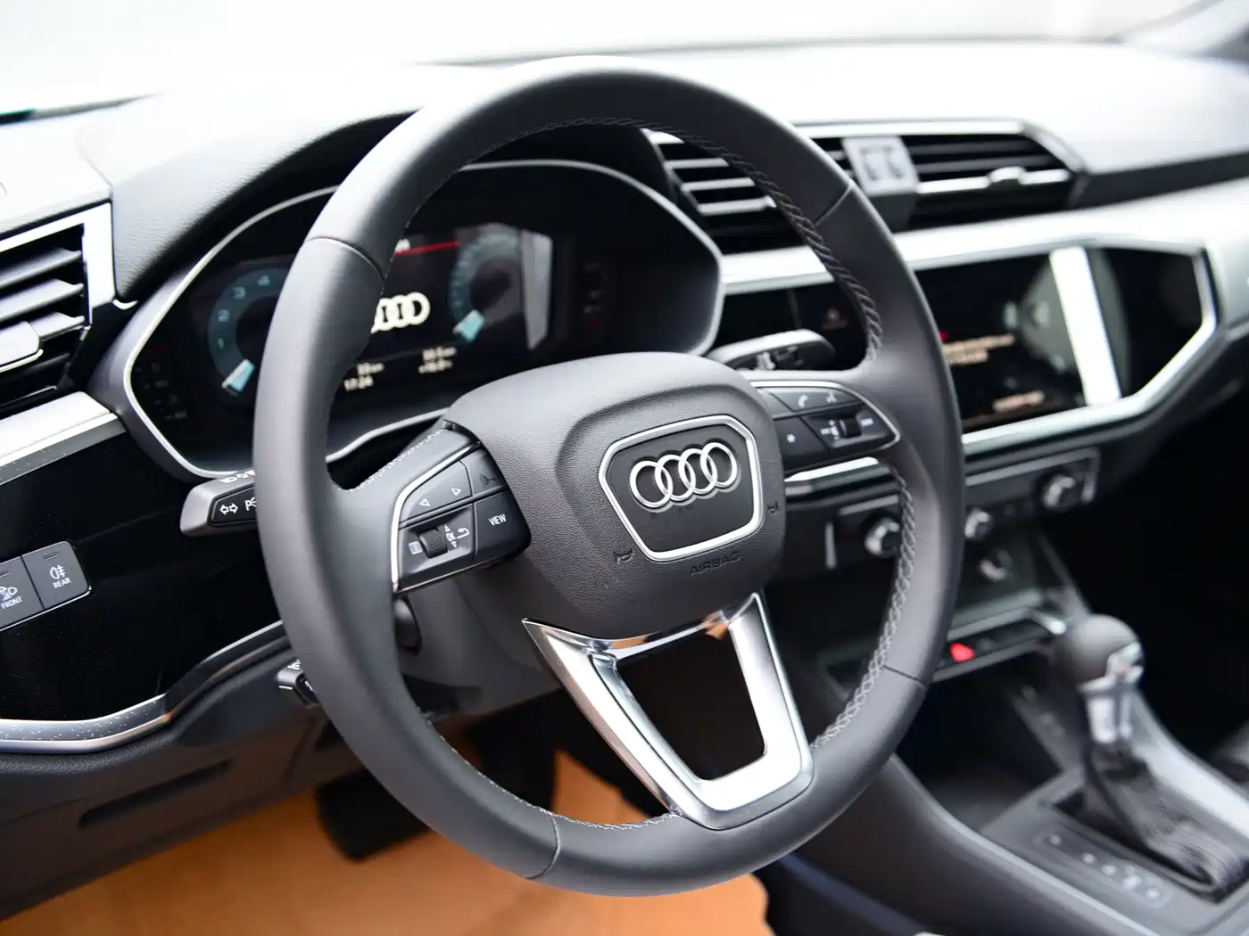 Audi Q3 2023 35 TFSI Progressive Dynamic (1.5T) фото 7