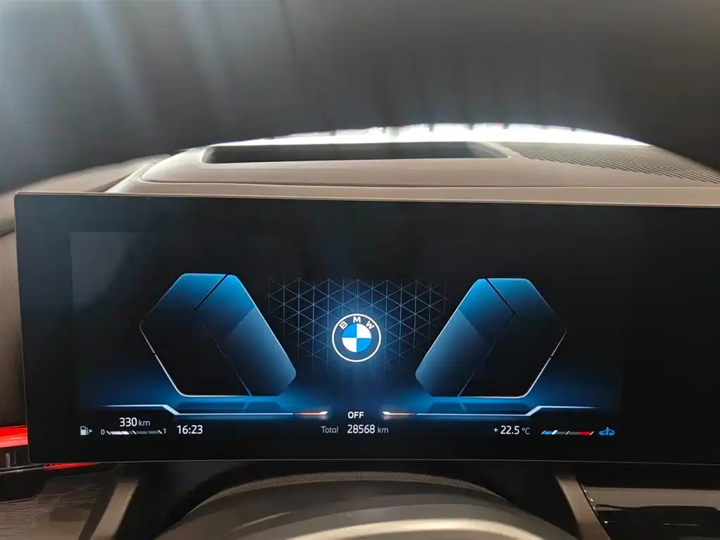 BMW 5 Series 2024 530Li Premium Luxury Package фото 21