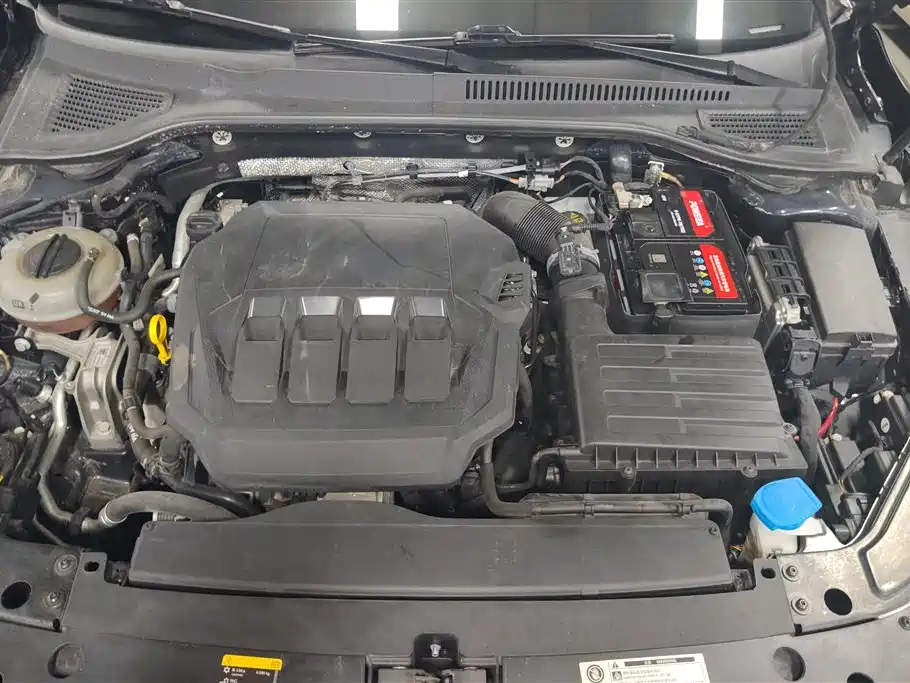 Volkswagen Passat 2023 330TSI Starlight Luxury Edition фото 10