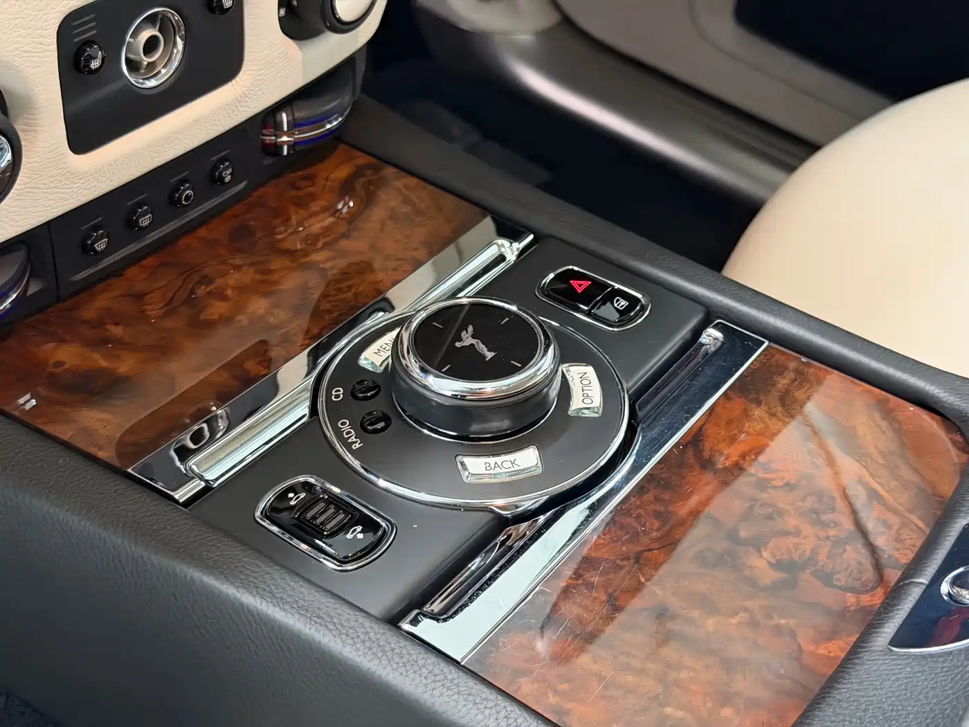 Photo 17 - Rolls-Royce Ghost