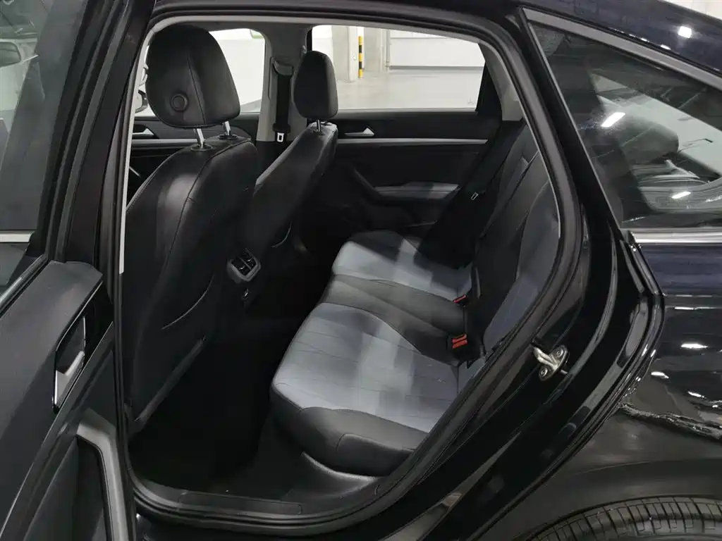 Volkswagen Lavida 2024 Model 1.5L Automatic 5 Million Edition фото 15