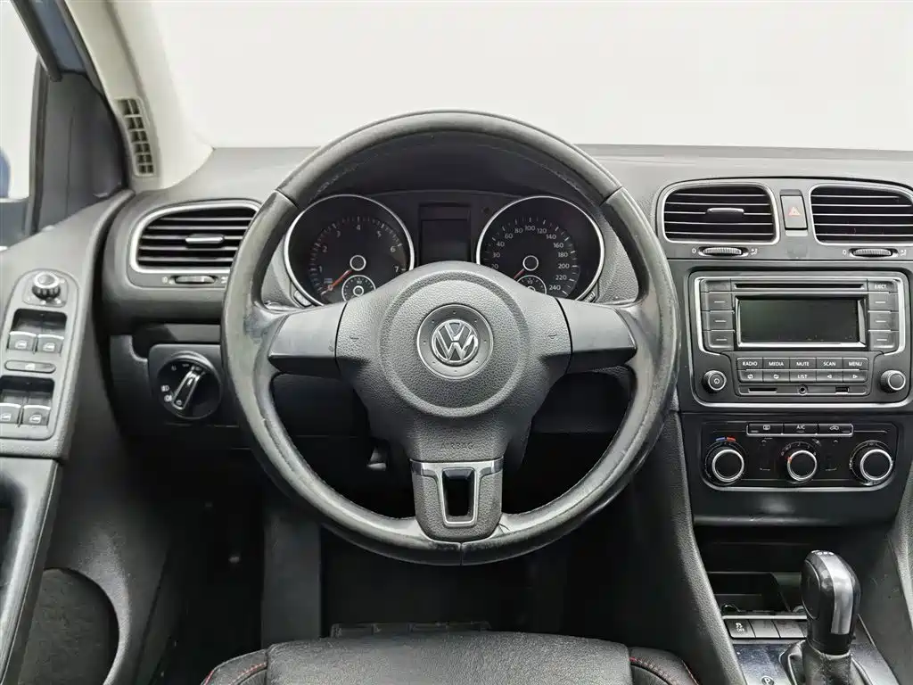 Volkswagen Golf 2012 1.4TSI Automatic Comfort фото 11