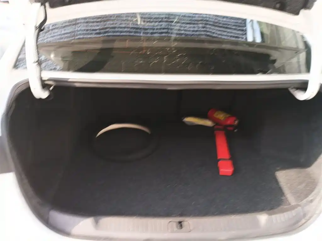 Buick Excelle 2019 18T Auto Connected Elite China VI фото 15