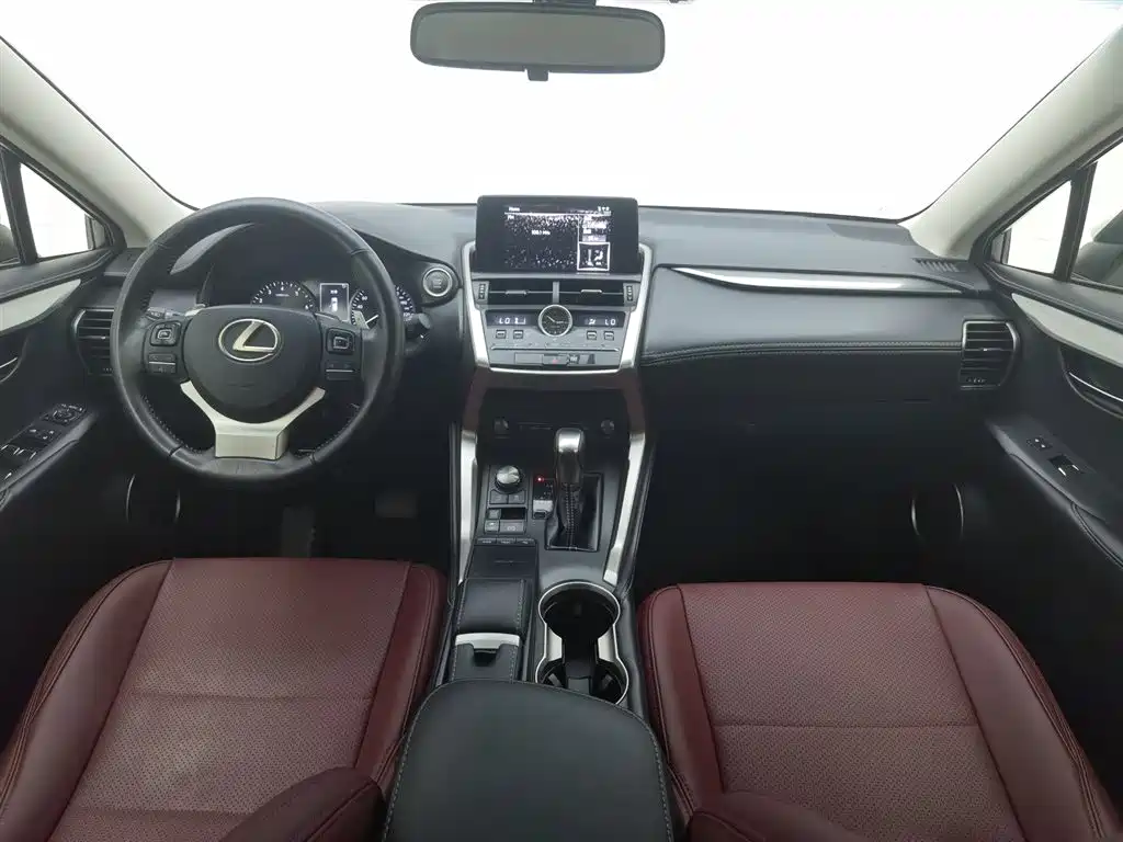 Lexus NX 2017 200 FWD Sharp Edition фото 5