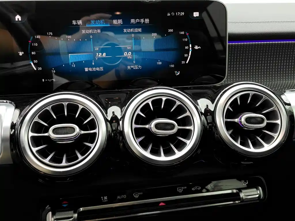 Mercedes-Benz GLB, миниатюра 11