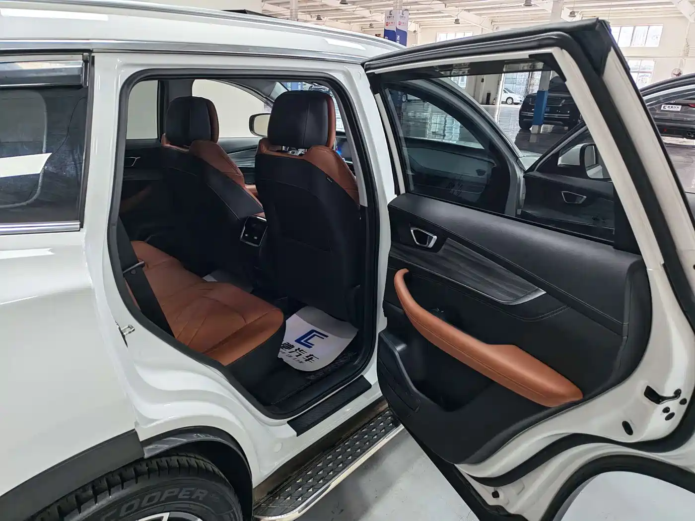 Chery Tiggo 8 PLUS 2023 2022 290TGDI DCT Premium Edition+
