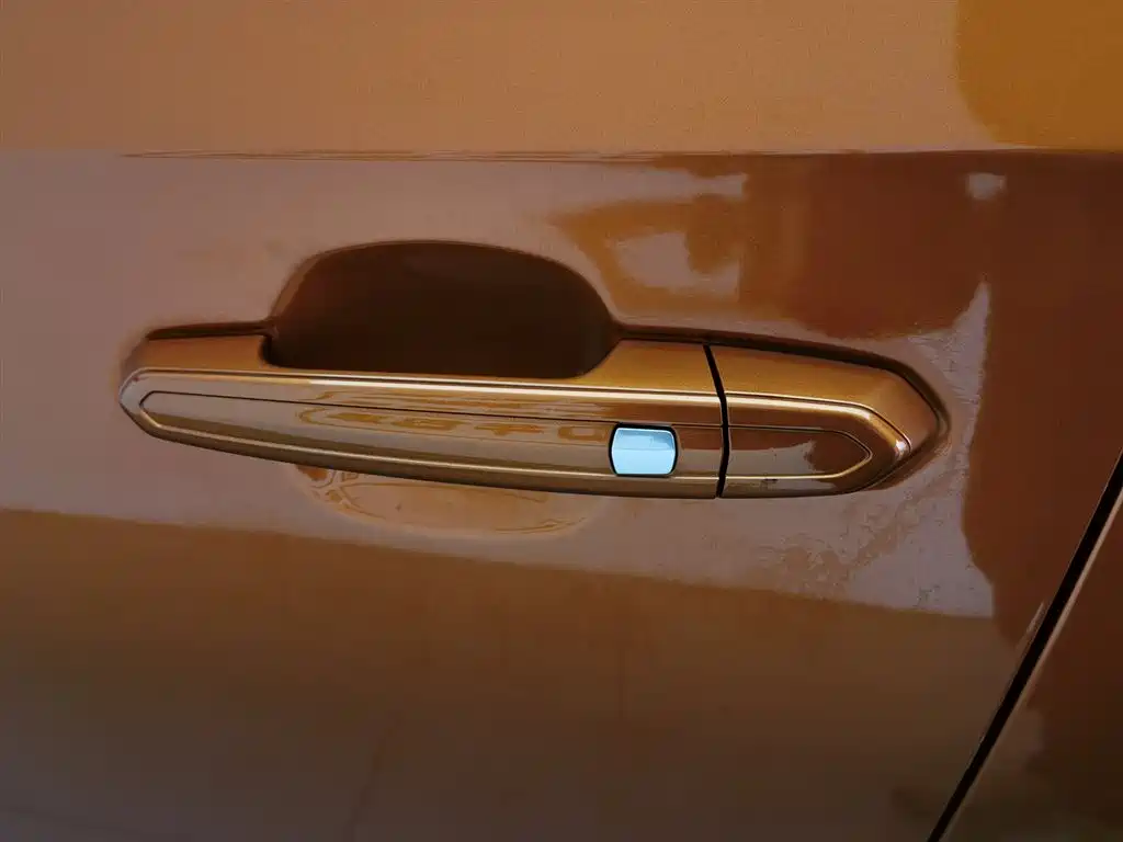 Cadillac CT4 2023 25T Luxury Model фото 18