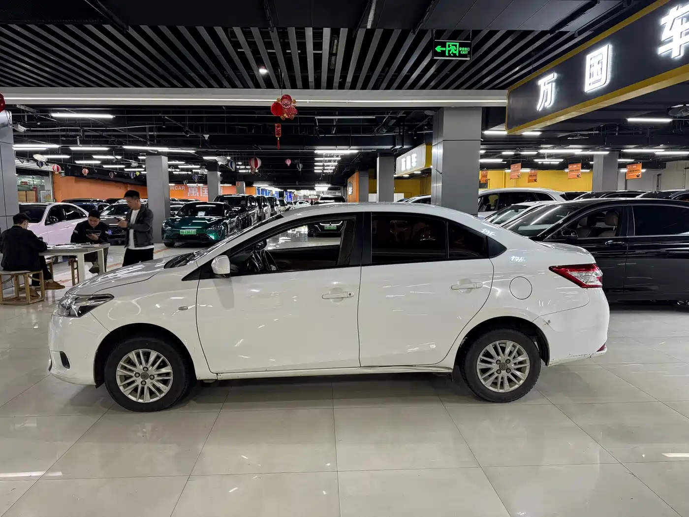 Toyota Vios 2014 1.3L Automatic Stylish Edition фото 3