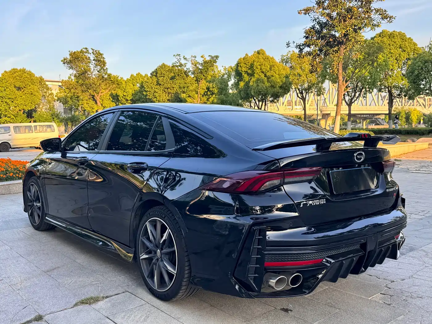 GAC Trumpchi Trumpchi Emkoo 2022 270T DCT J16 R-style Track Edition фото 7