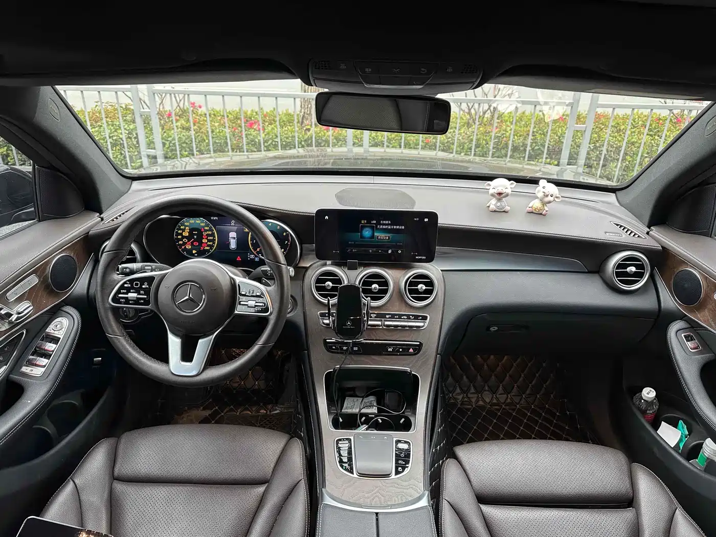 Mercedes-Benz GLC 2022 Facelift GLC 300 L 4MATIC Dynamic фото 4