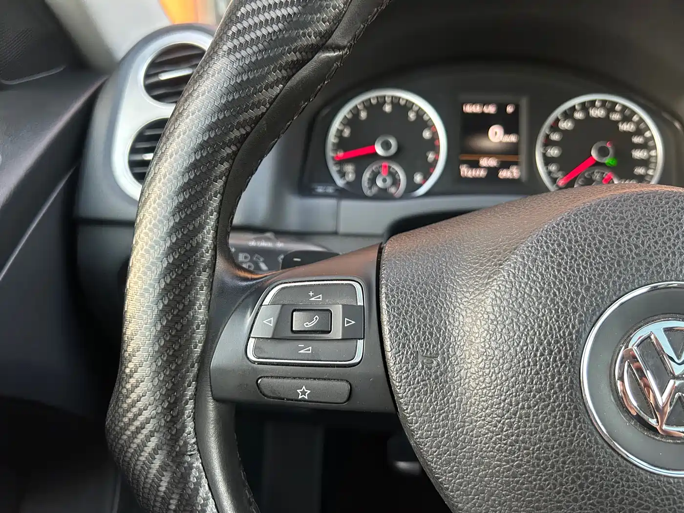 Volkswagen Tiguan 2015 1.8TSI Automatic 4WD Highline фото 22