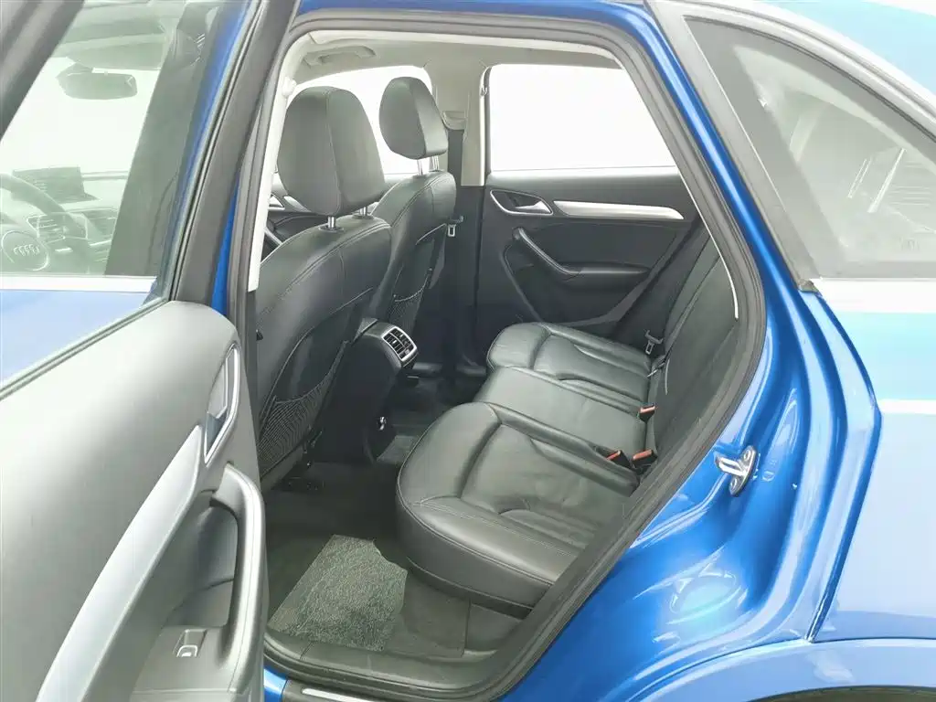 Audi Q3 2017 30 TFSI Style фото 15