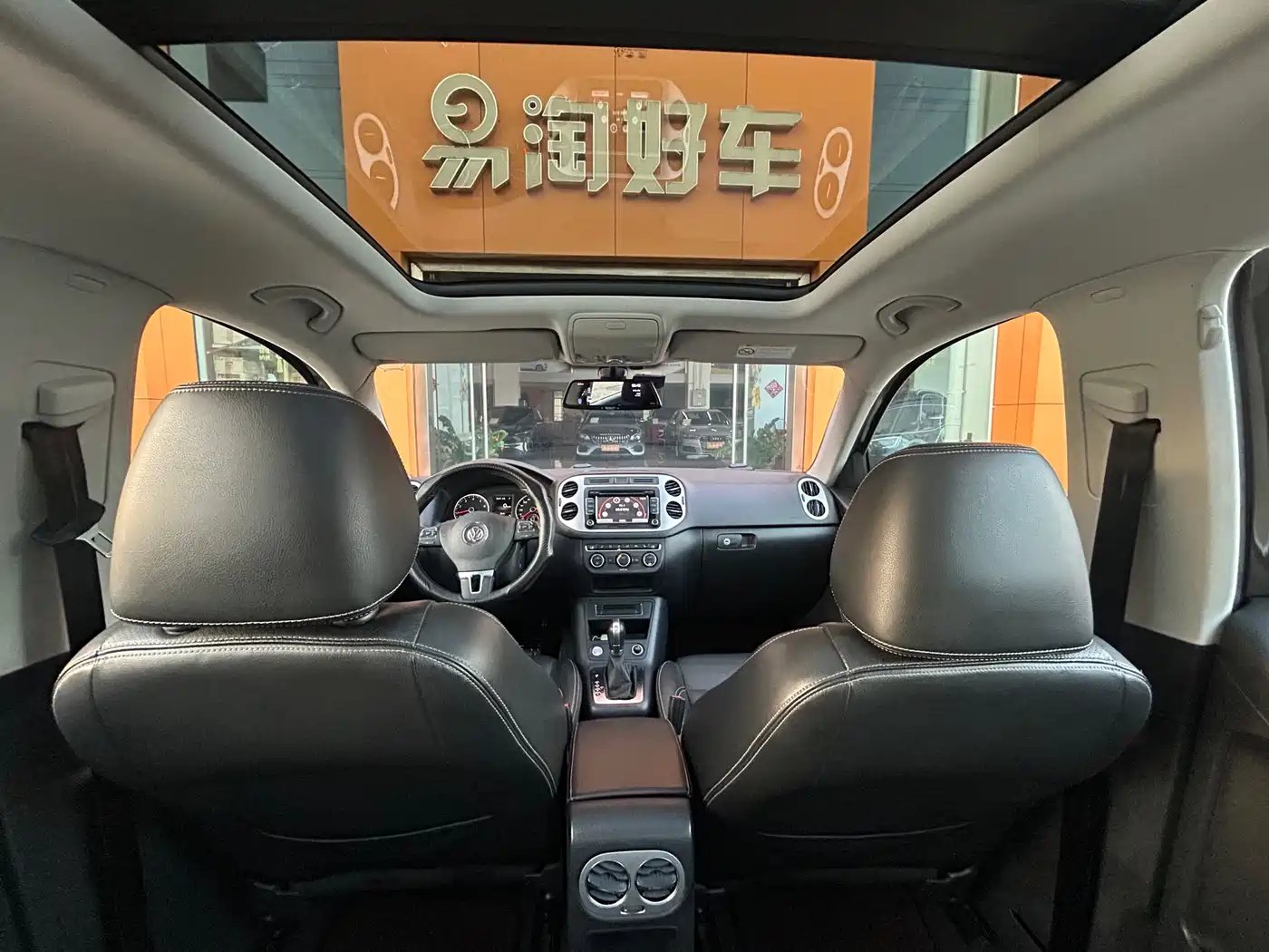 Volkswagen Tiguan 2015 1.8TSI Automatic 4WD Highline фото 17