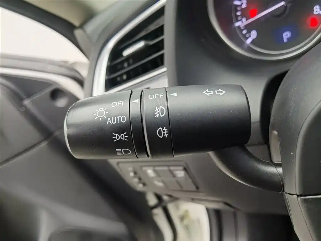 Mazda Atenza 2017 2.5L Skyactiv-G Premium фото 21