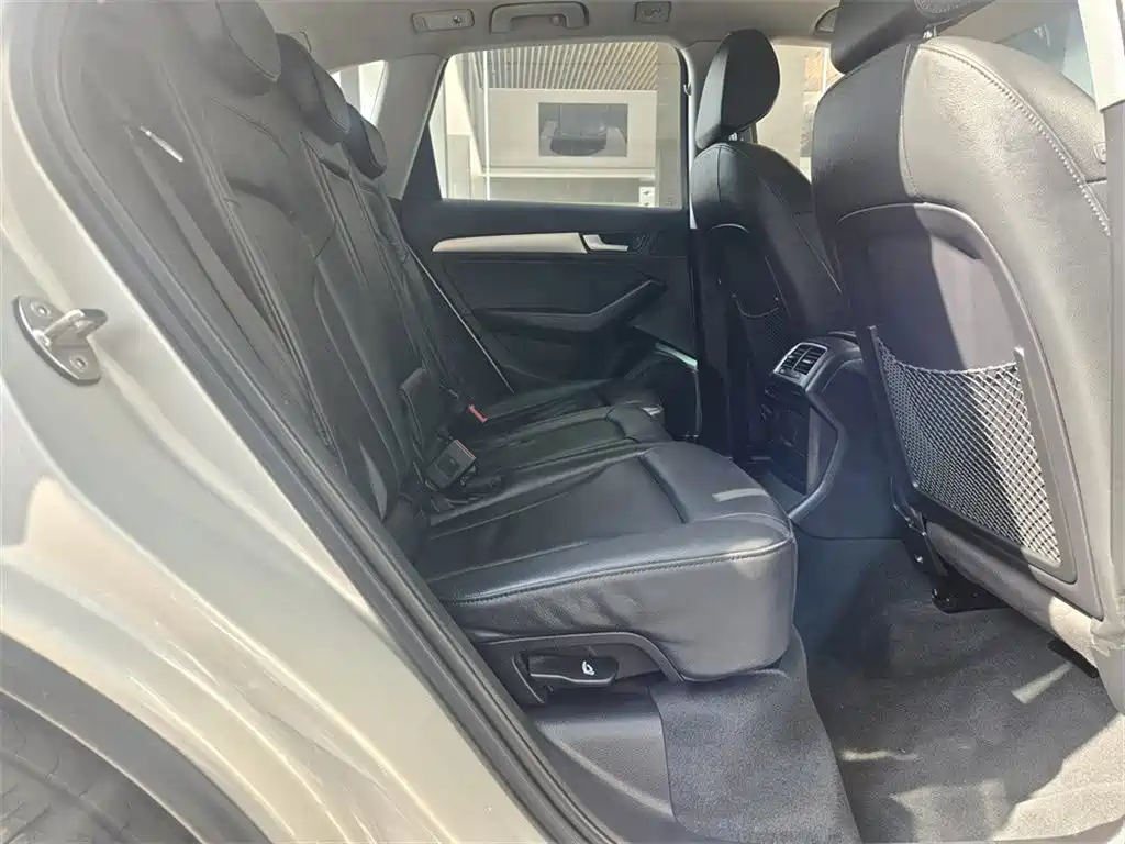 Audi Q5 2017 40 TFSI Technology фото 7