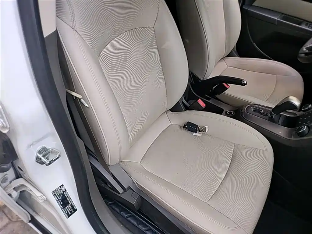 Chevrolet Cruze 2015 1.5L Classic SE AT фото 25