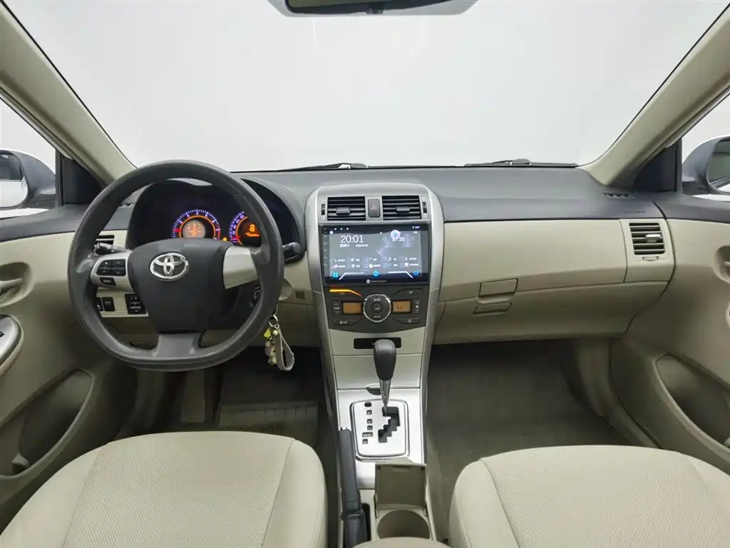 Toyota Corolla 2012 Styling Edition 1.8L CVT GL-i фото 5