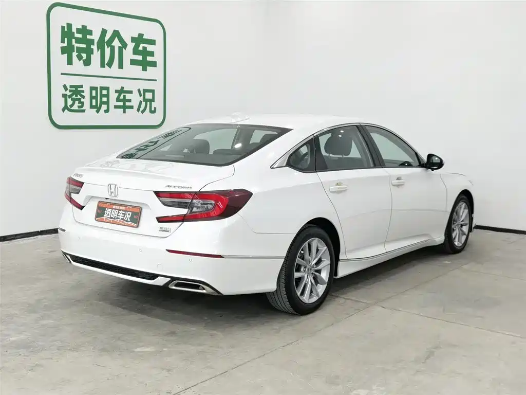 Honda Accord 2022 260TURBO Luxury Edition фото 2