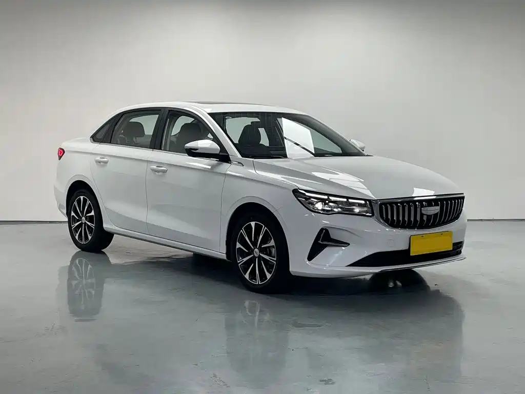 Фото 3 - Geely Emgrand