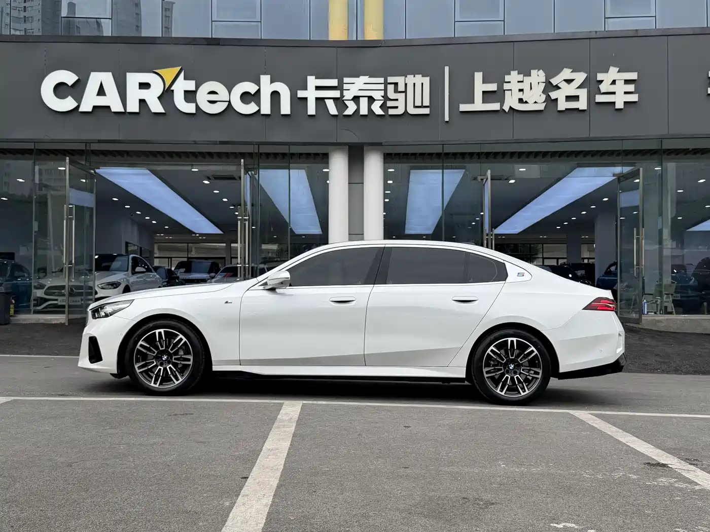 BMW 5 Series 2025 2024 530Li Leading M Sport Package