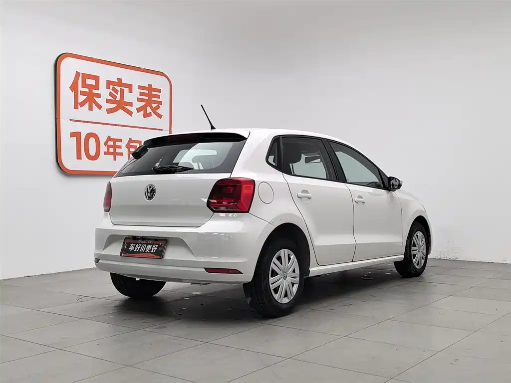 Volkswagen Polo 2016 1.4L Manual Trend фото 2