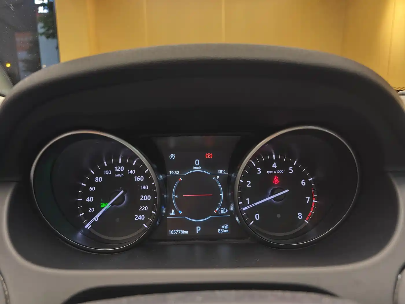 Land Rover Discovery Sport 2019 240PS SE Edition China V фото 35