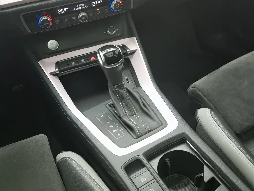 Audi Q3 2020 35 TFSI Fashion Dynamic фото 13