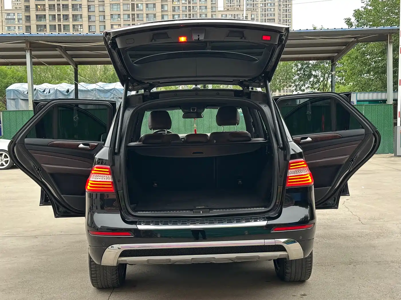 Mercedes-Benz M-Class 2012 Model ML 350 Luxury фото 9