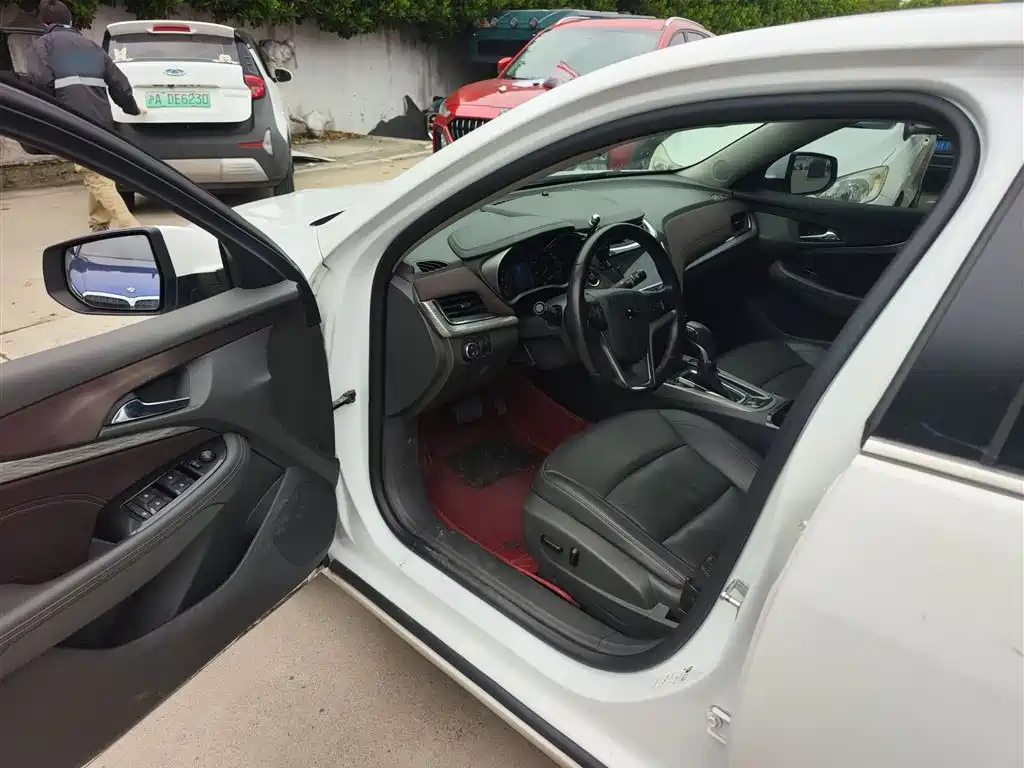 Chevrolet Malibu 2018 530T Automatic Luxury Edition фото 12