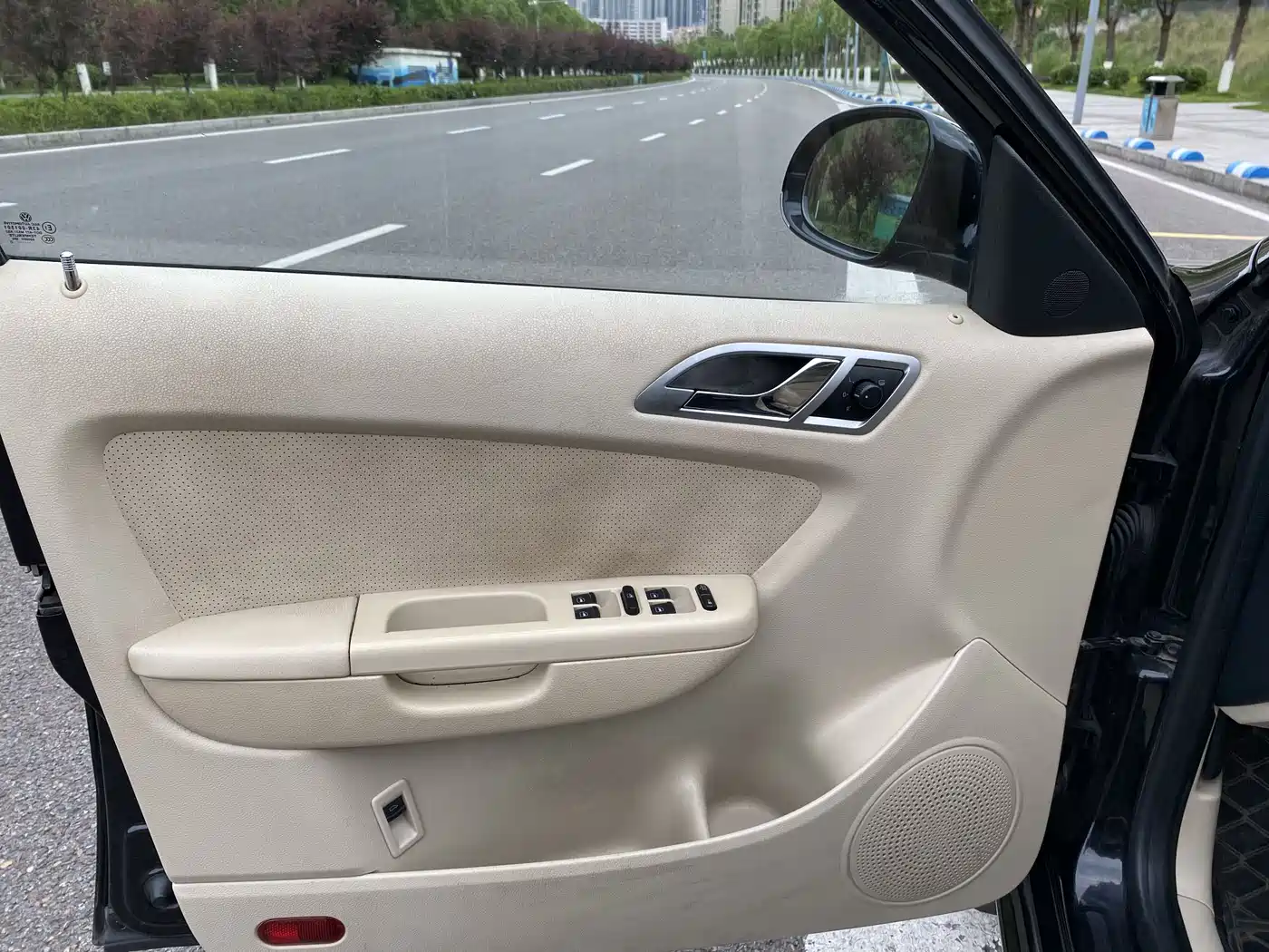 Volkswagen Lavida 2008 Model 1.6L Manual Pinyou Edition фото 9