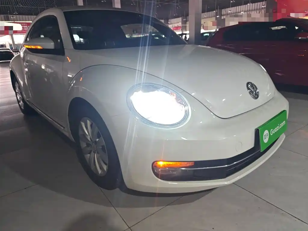 Volkswagen Beetle 2013 1.4TSI Fashion Edition фото 22