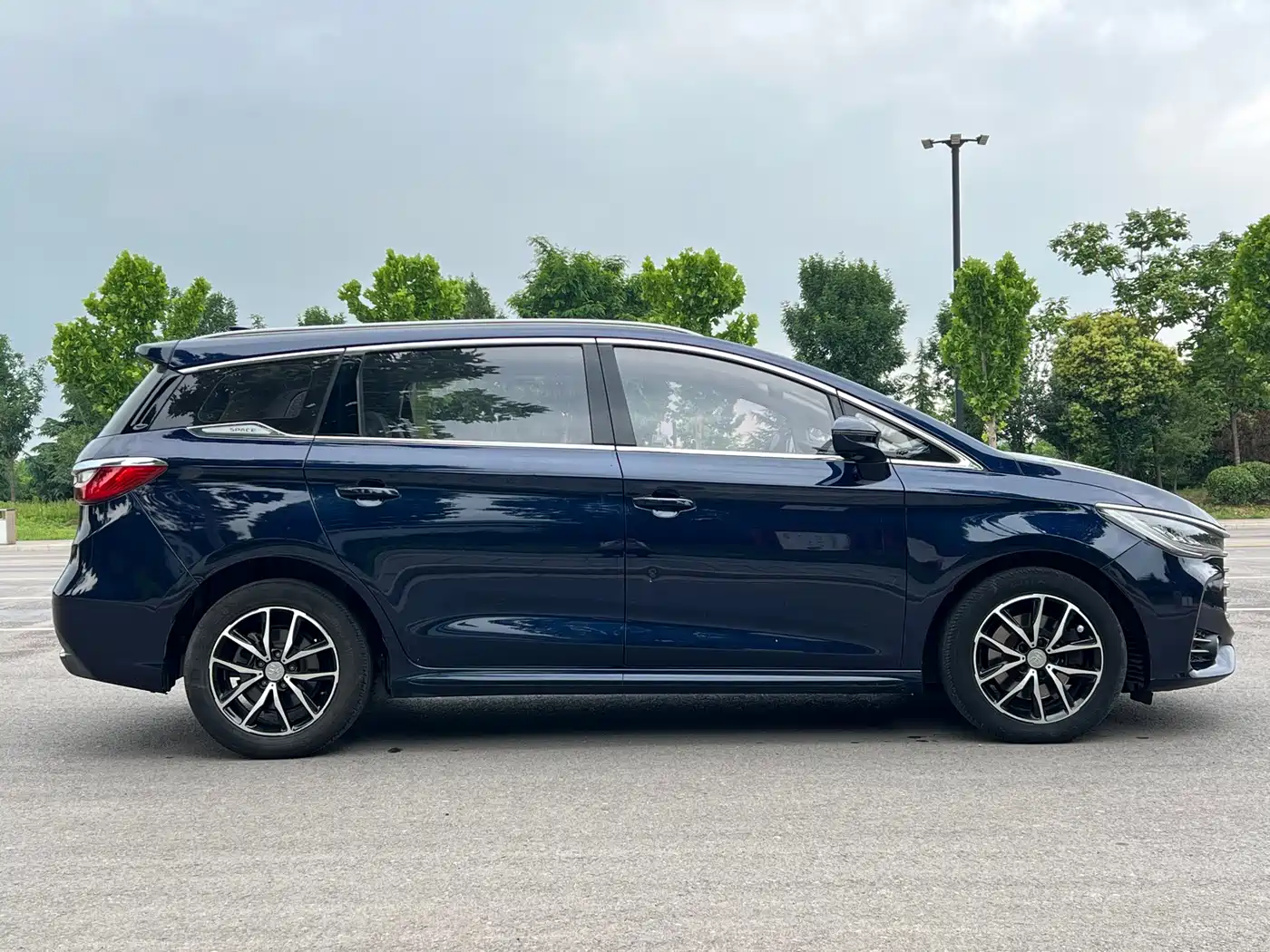 BYD Song MAX 2017 1.5T Auto Smart Connect Premium 7-seater фото 4